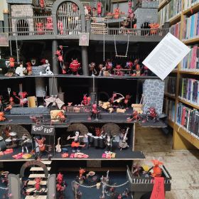 Výstavka Jindry Hájka Peklo evoluce 2025/2026